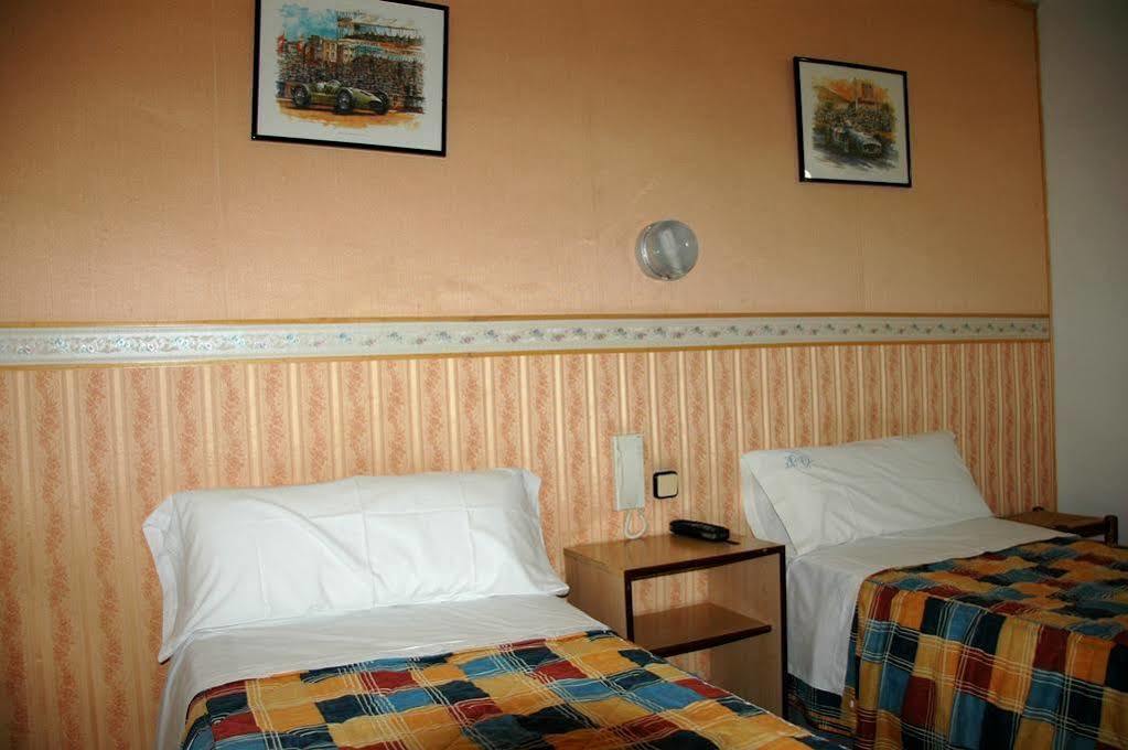 Pension Venecia Salou Exterior photo
